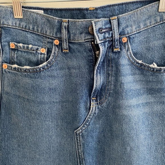 Denin maxi skirt from the Gap. - Picture 3 of 6